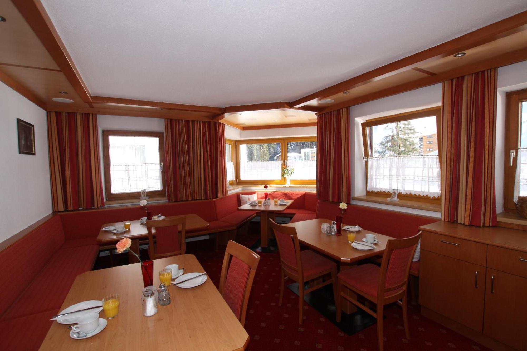 Lechlihof Hotel Ischgl Bagian luar foto