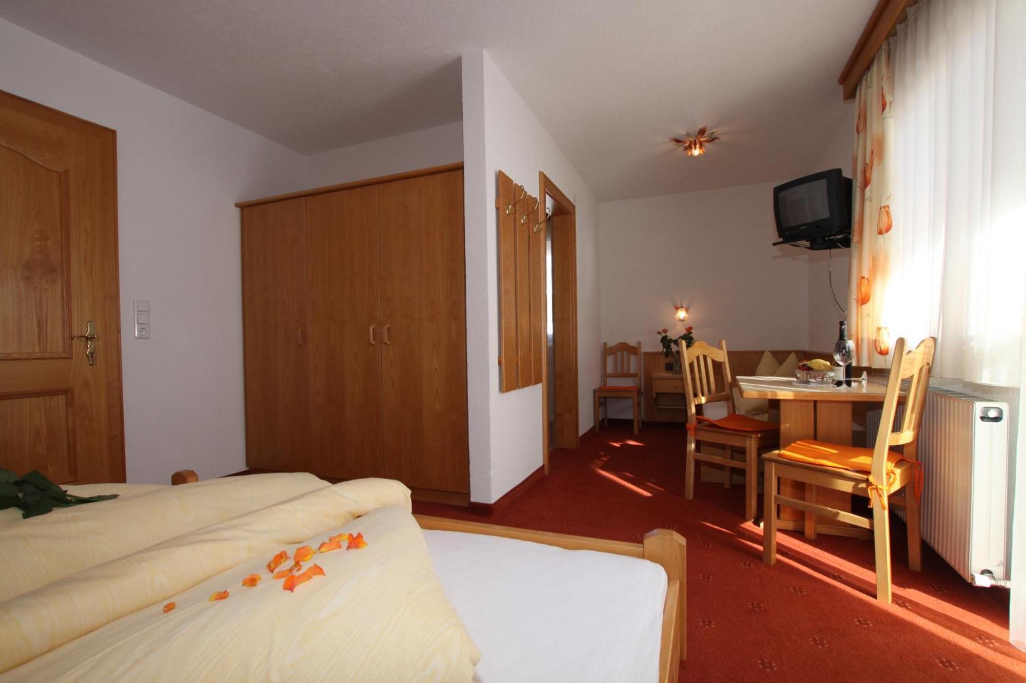Lechlihof Hotel Ischgl Bagian luar foto